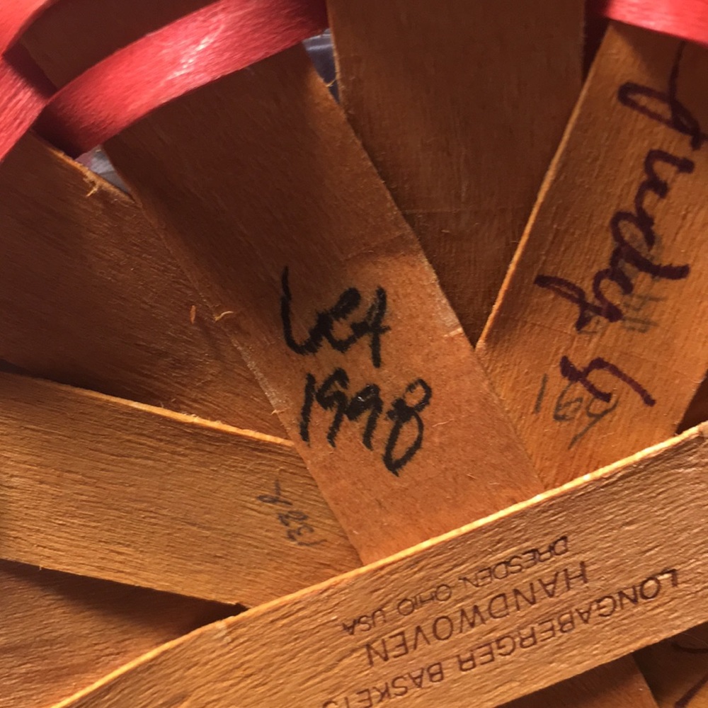 Longaberger basket and Cookbook - Picture 4 of 8